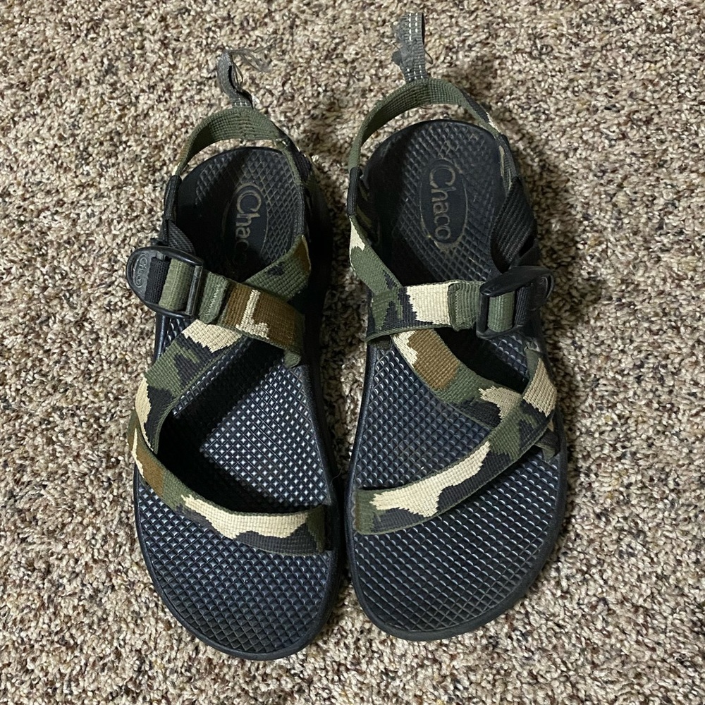 Camo Chacos 🍂